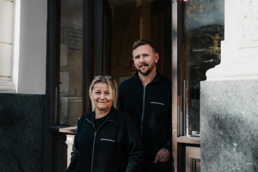 Susanne och Jesper utanför Frukostcafé Vasa