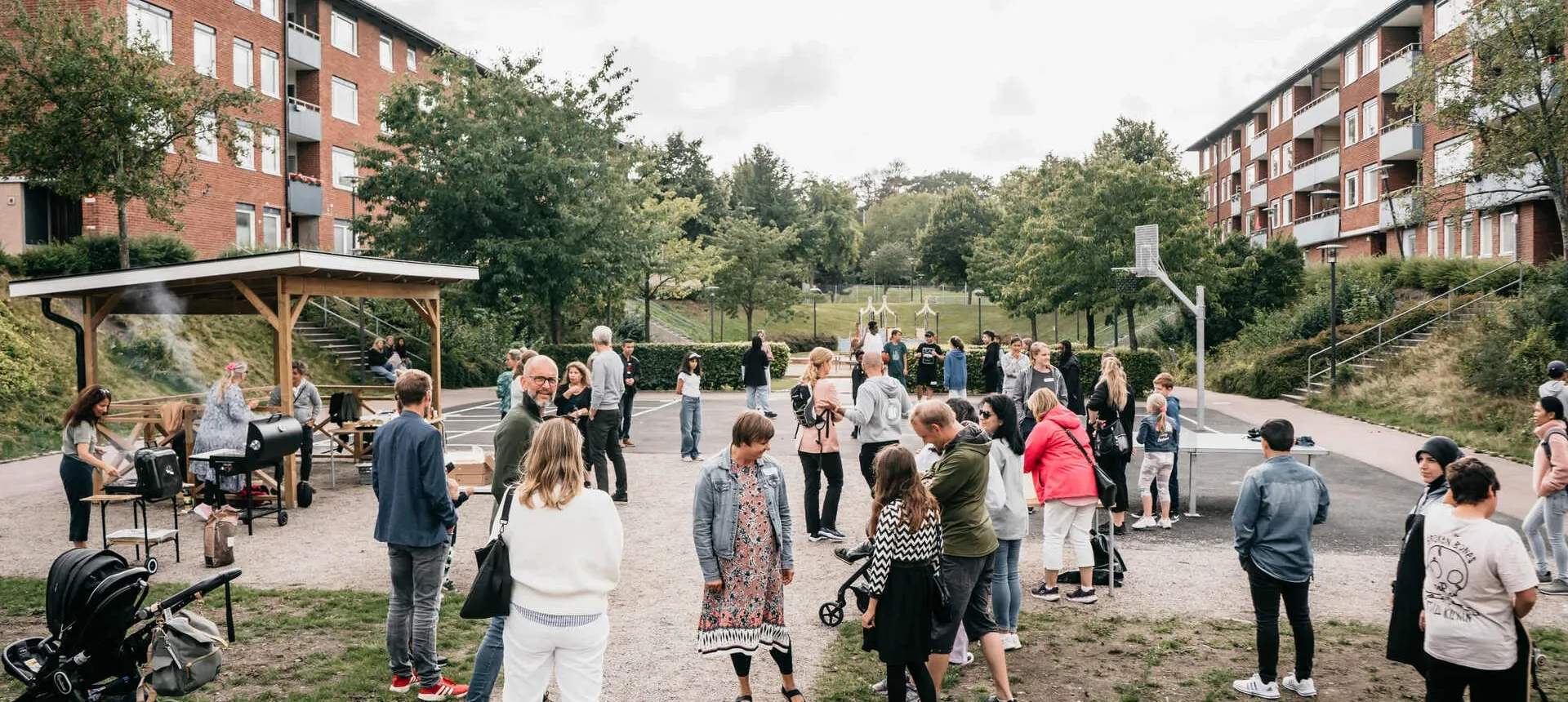 Räddningsmissionens Communityarbete i Tynnered skapar tryggare och mer inkluderande områden genom stöd till barn, familjer och lokalsamhället.